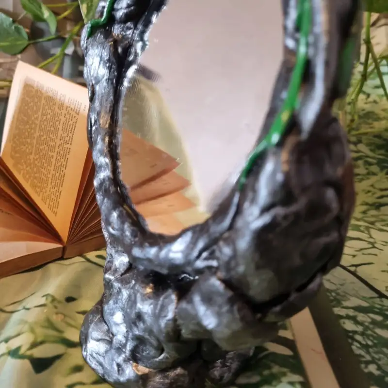 https://www.martusmagic.com/fotos/ESPEJO - EL despertar de la serpiente 