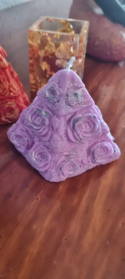 Vela Pirámide mini4