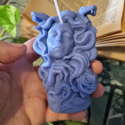 Vela el susurro de Medusa mini3